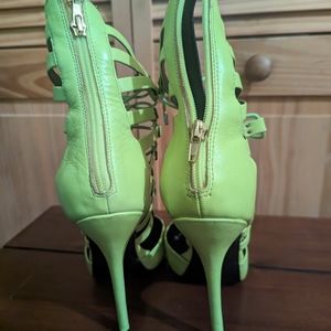 Steve Madden Lime Green Heels Size 9.5
